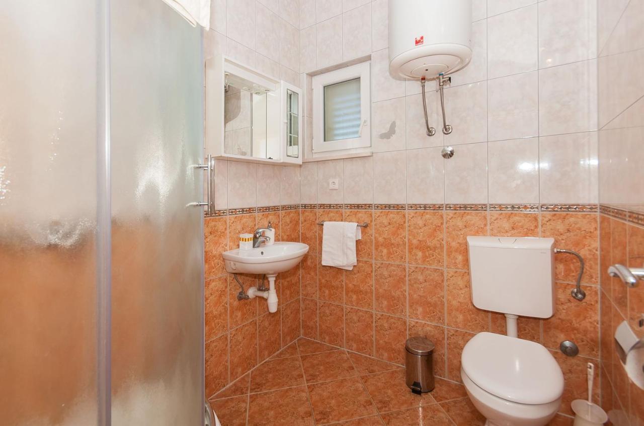 Apartments Marija Pisak Exterior photo