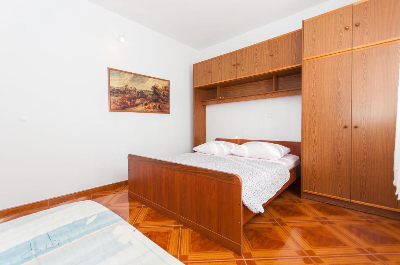 Apartments Marija Pisak Exterior photo